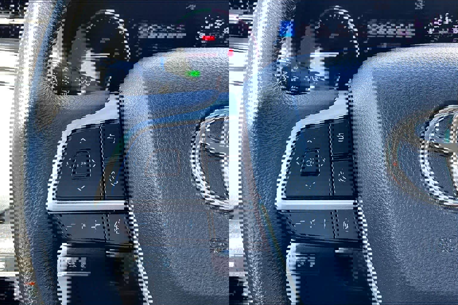 Certified 2025 Toyota Sienna XLE image 21