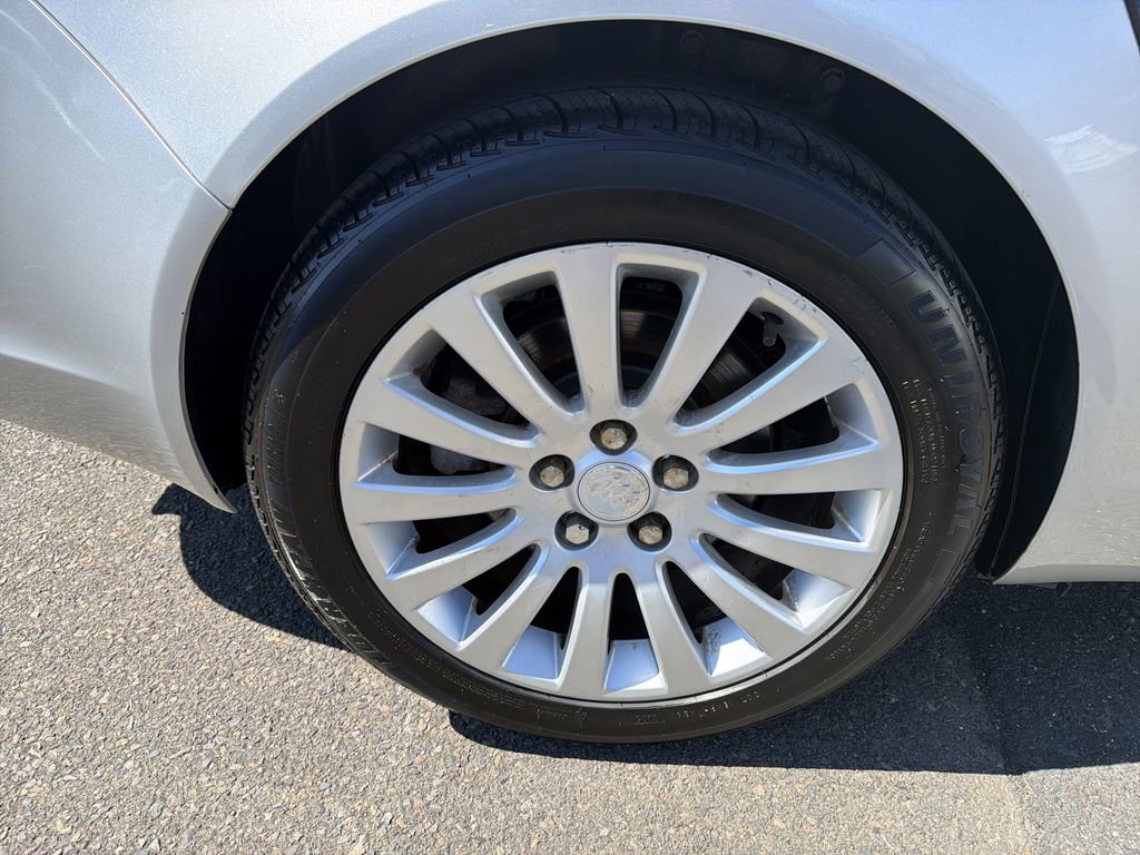 Used 2013 Buick Regal Premium FWD image 31