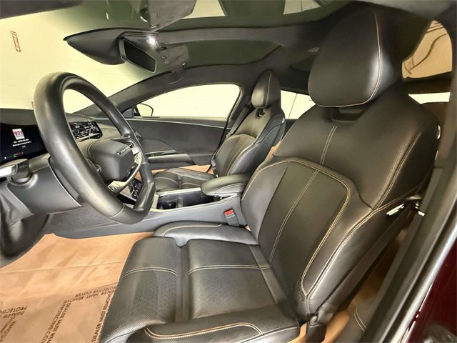 Used 2022 Lucid Air Grand Touring image 2