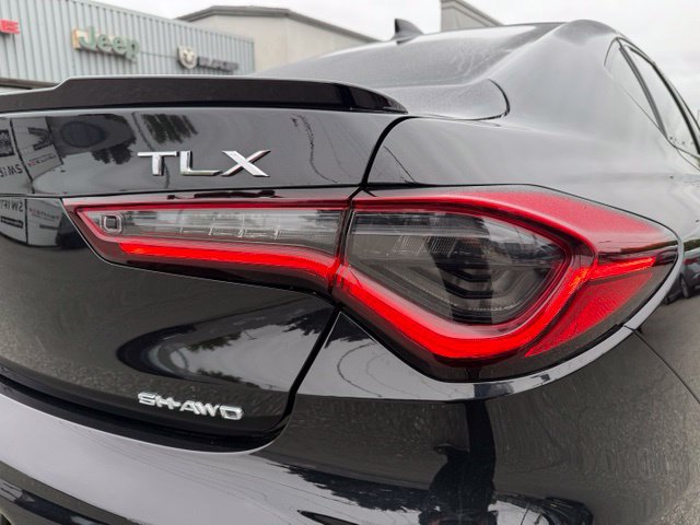 Used 2025 Acura TLX w/ A-SPEC Package AWD/4WD image 14