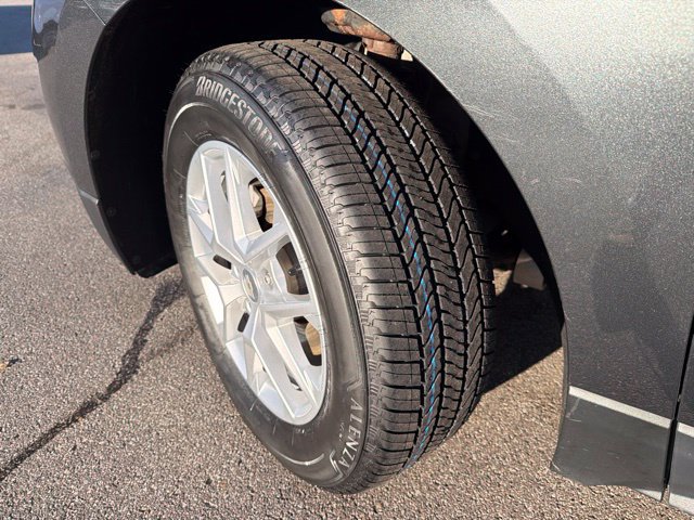 Used 2020 Chevrolet Equinox LS w/ LS Convenience Package AWD/4WD image 10