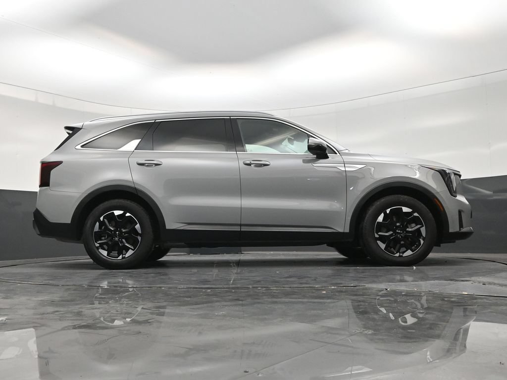 Used 2025 Kia Sorento S w/ Panoramic Sunroof Package FWD image 25