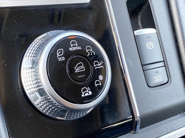 Used 2024 Mitsubishi Outlander SE image 30