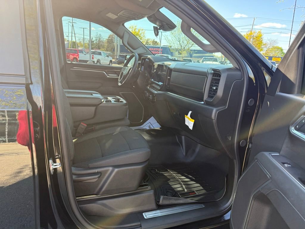 Used 2026 Chevrolet Silverado 1500 RST AWD/4WD image 14