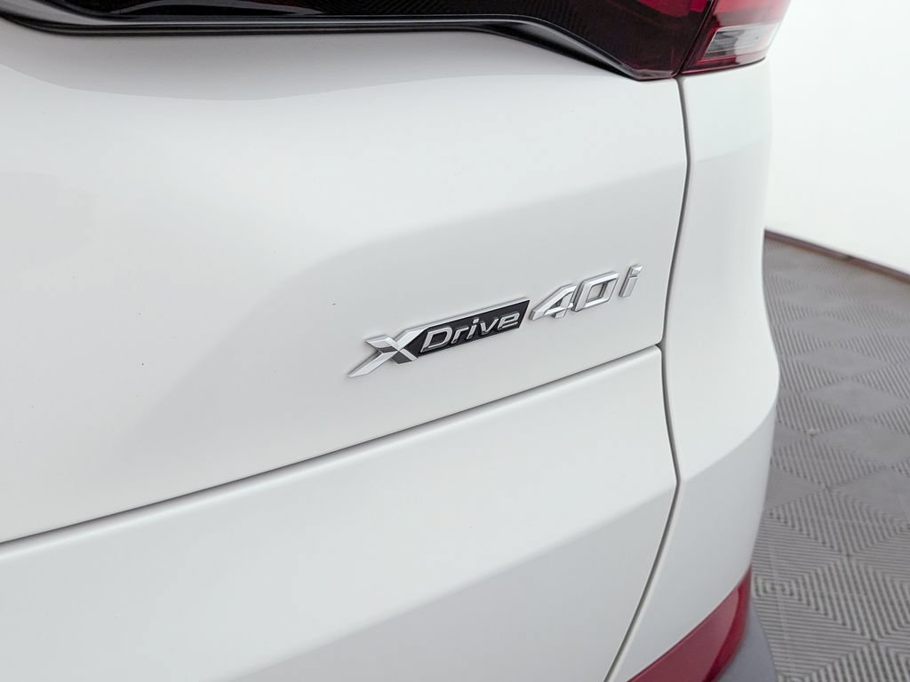 Used 2021 BMW X5 xDrive40i w/ Premium Package AWD/4WD image 11