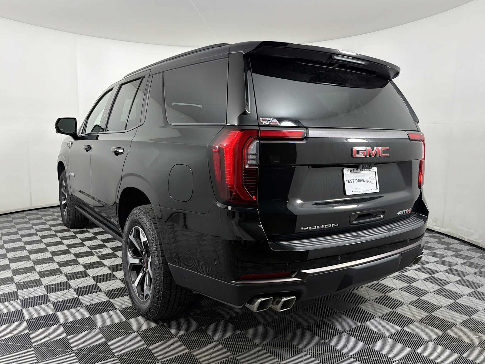 New 2026 GMC Yukon AT4 Ultimate AWD/4WD image 4
