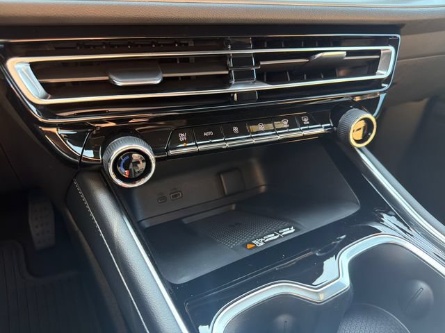 New 2026 Chevrolet Traverse LT FWD image 25