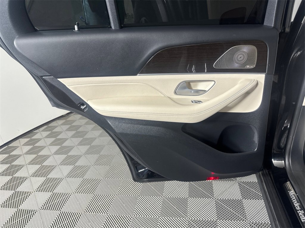 Used 2024 Mercedes-Benz GLE 350 4MATIC image 24