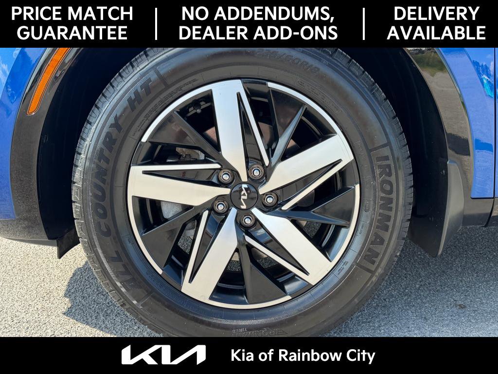 Used 2022 Kia Sorento EX w/ Panoramic Sunroof Package FWD image 8