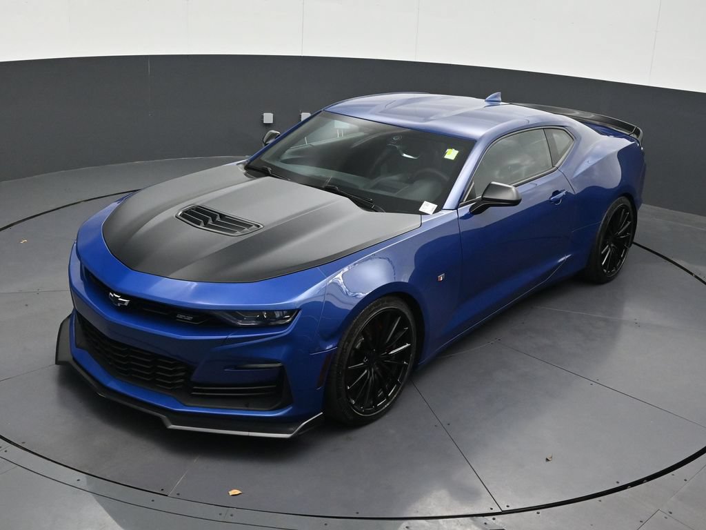 Used 2020 Chevrolet Camaro SS RWD image 15