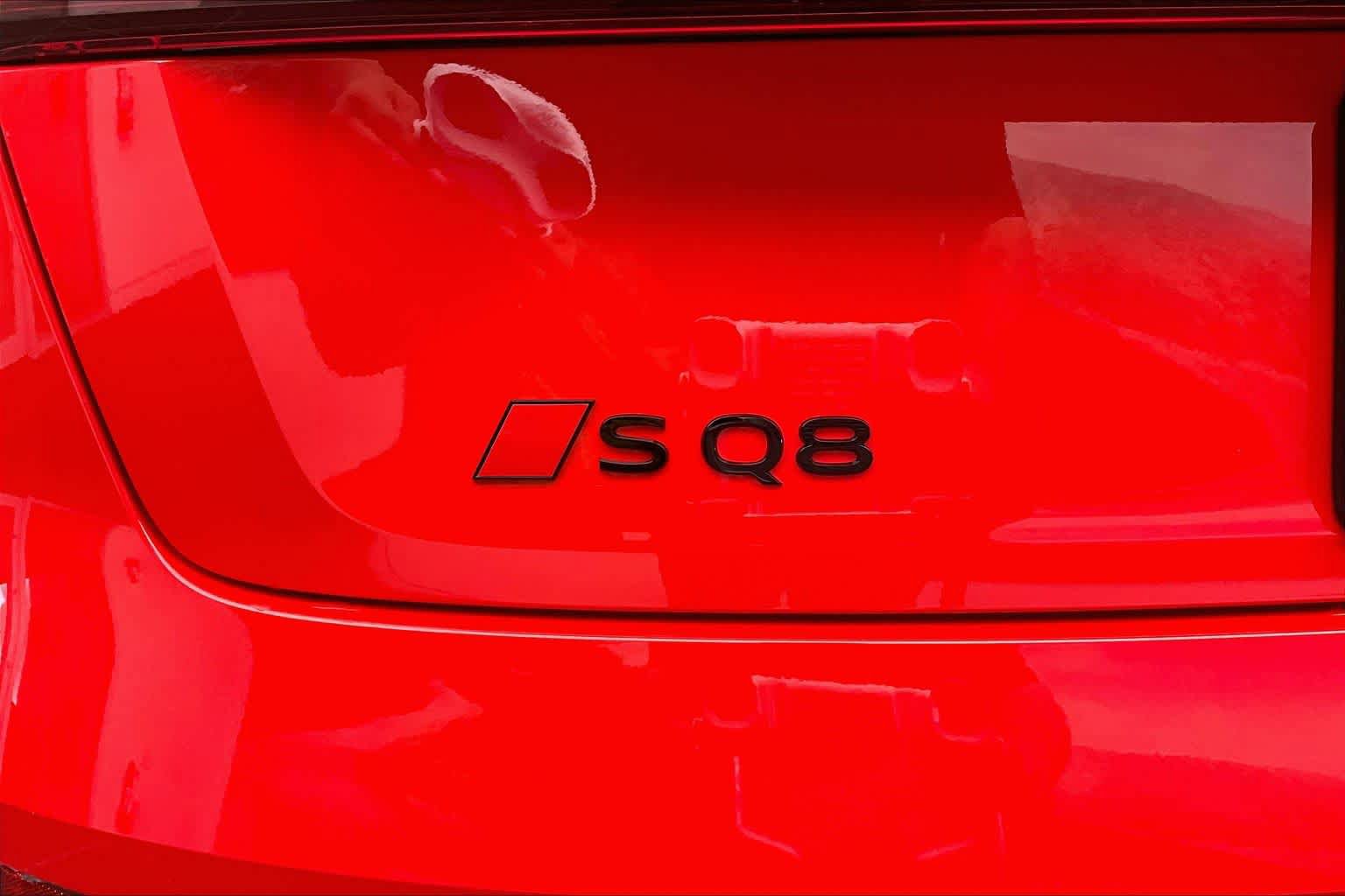 Used 2024 Audi SQ8 e-tron Prestige w/ Prestige Package AWD/4WD image 31