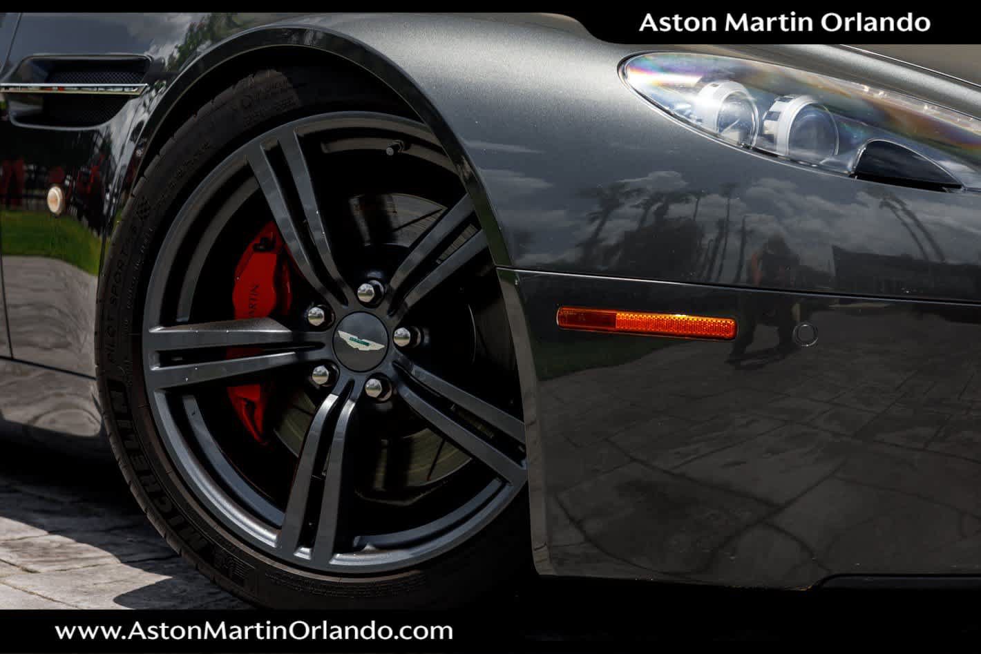 Used 2009 Aston Martin V8 Vantage Roadster RWD image 4