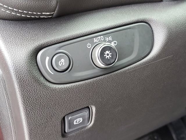 Certified 2023 Chevrolet Blazer LT w/ Convenience Package image 8