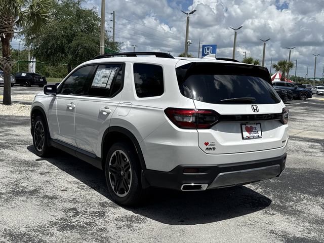 New 2026 Honda Pilot Touring image 9