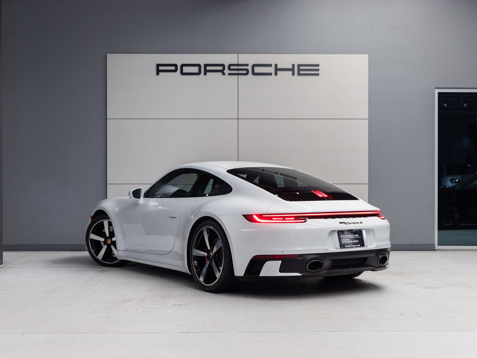 Certified 2024 Porsche 911 Carrera S RWD image 3
