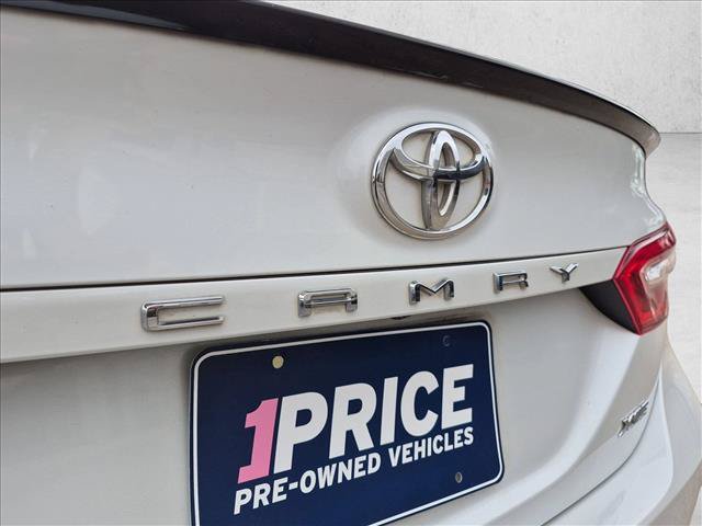 Used 2020 Toyota Camry XSE w/ Navigation Package FWD image 13