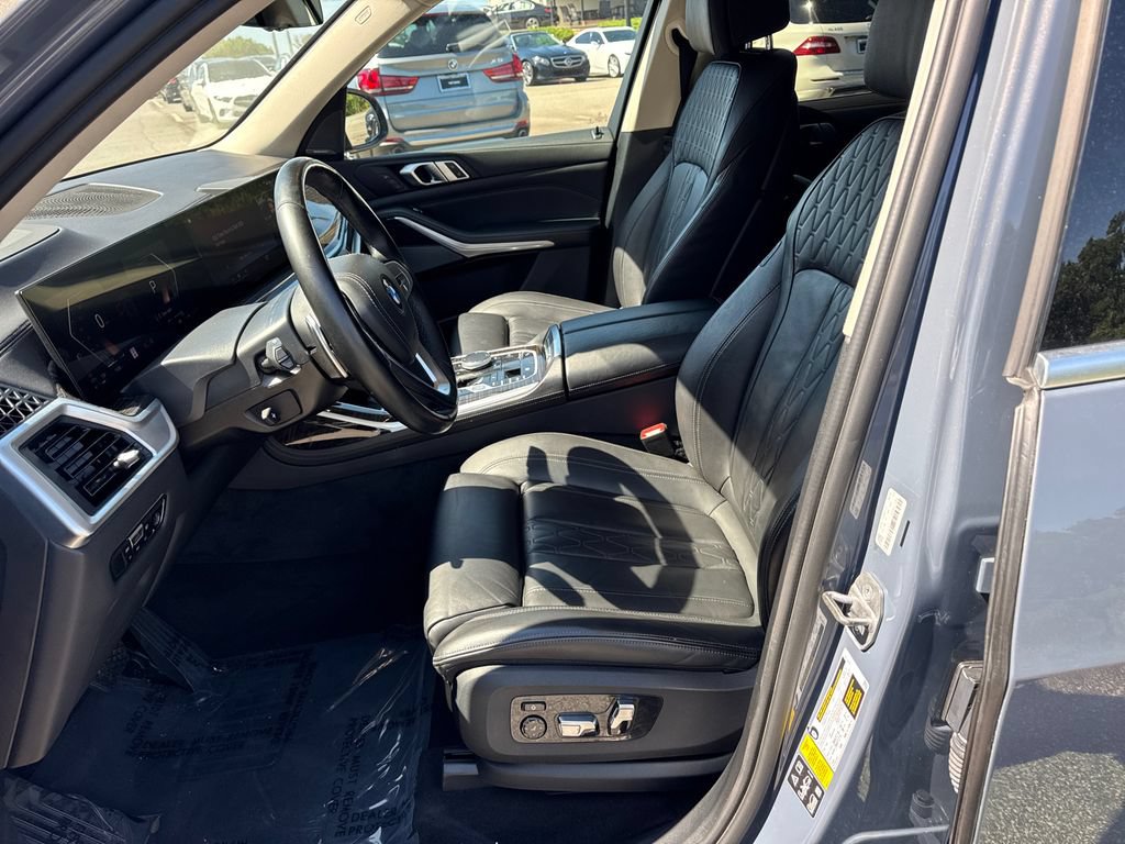 Used 2023 BMW X7 xDrive40i AWD/4WD image 9