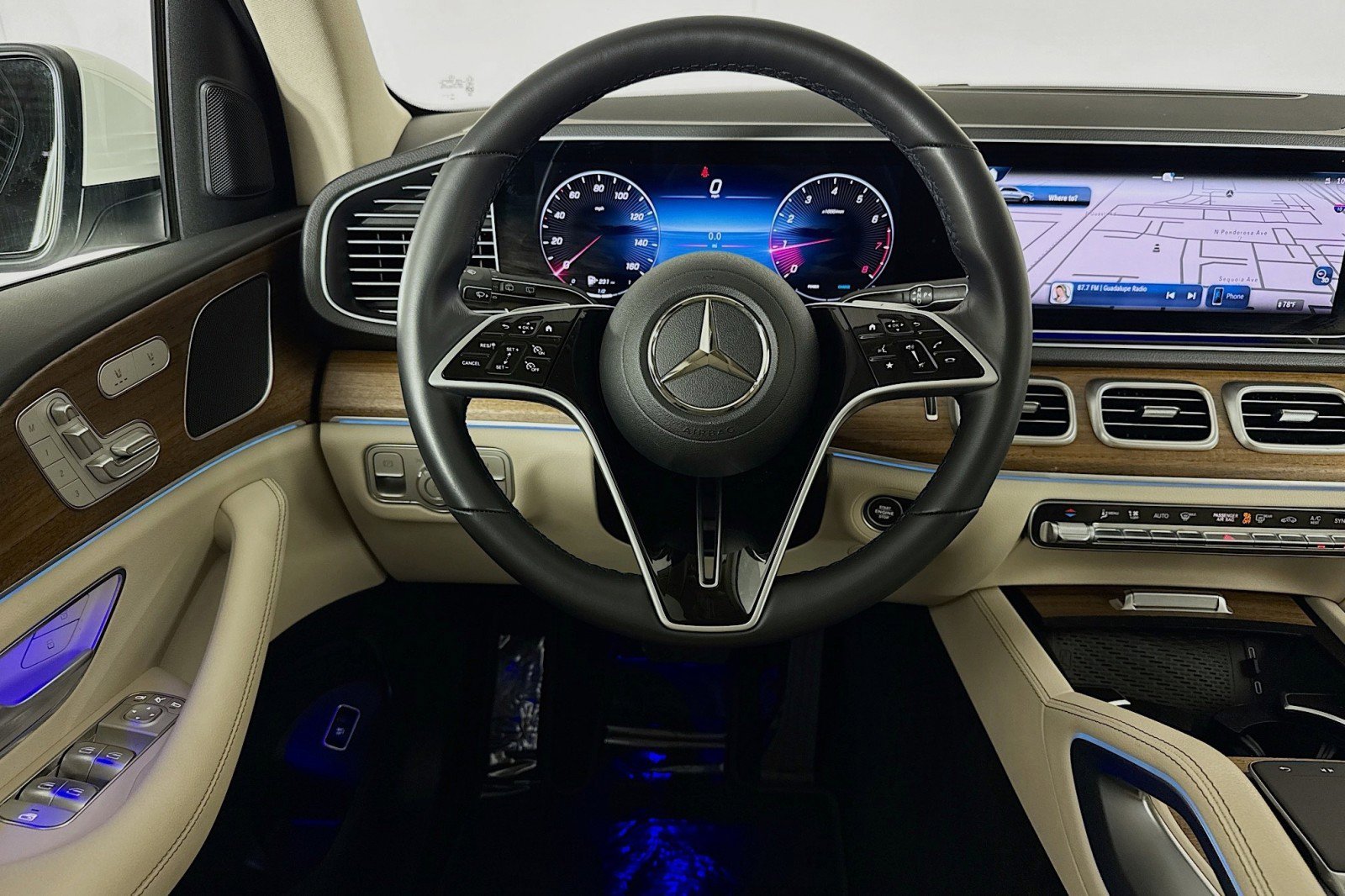 Certified 2025 Mercedes-Benz GLE 350 4MATIC image 5