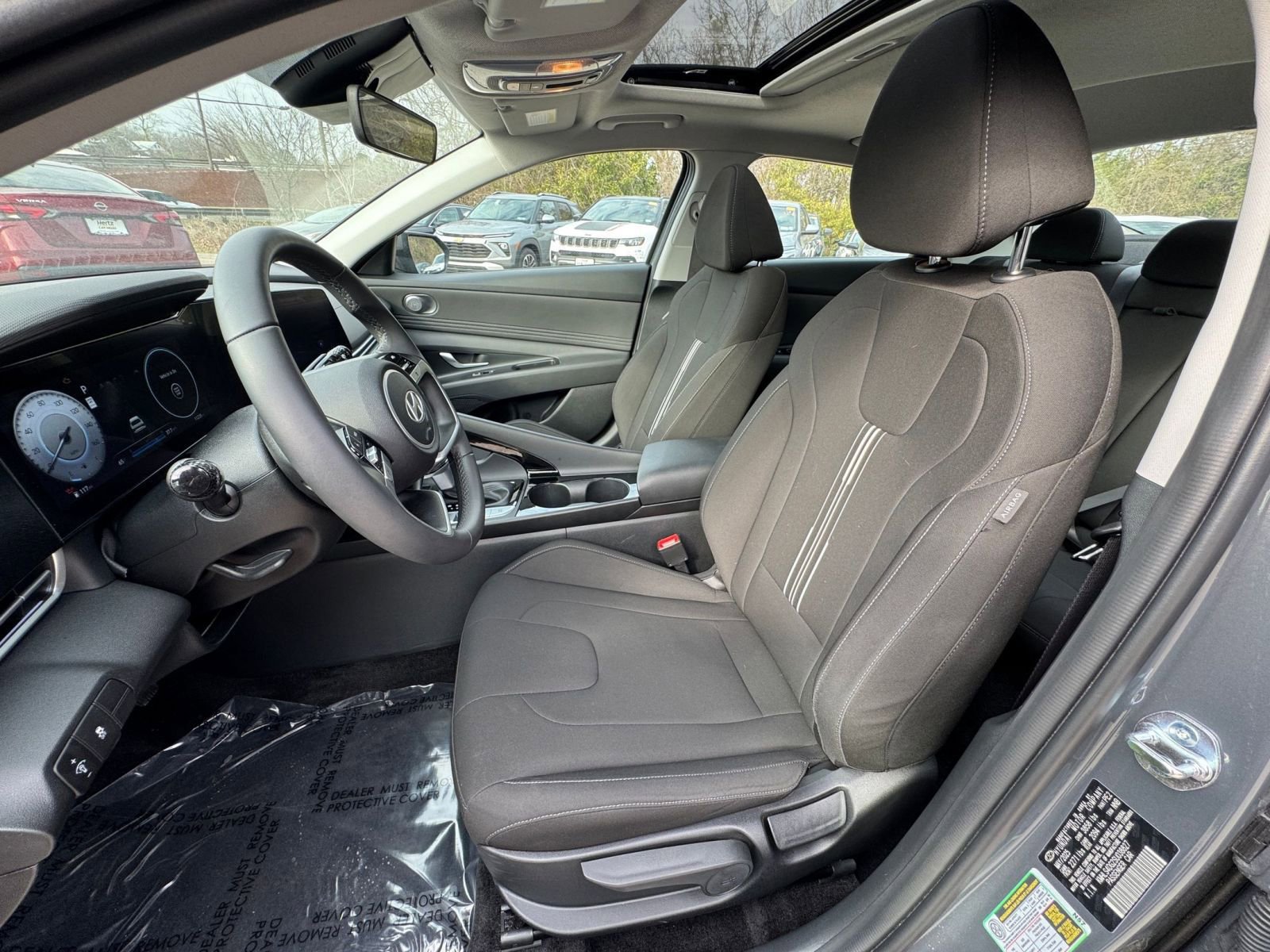 Used 2025 Hyundai Elantra SEL image 33