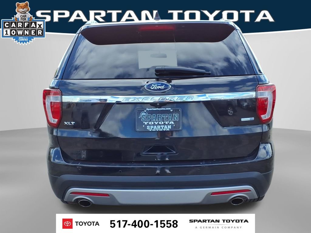 Used 2016 Ford Explorer XLT w/ Equipment Group 201A AWD/4WD image 8