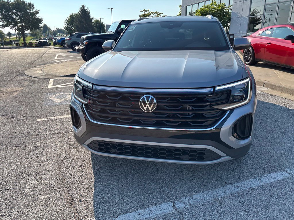 Used 2026 Volkswagen Atlas Cross Sport SE AWD/4WD image 10