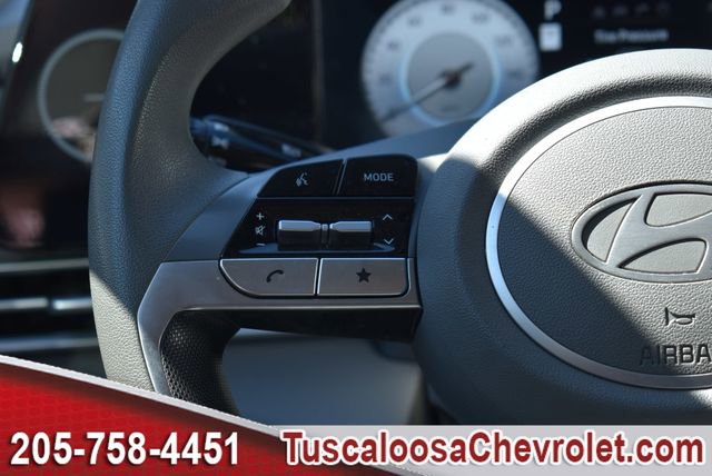 Used 2024 Hyundai Elantra SEL FWD image 25