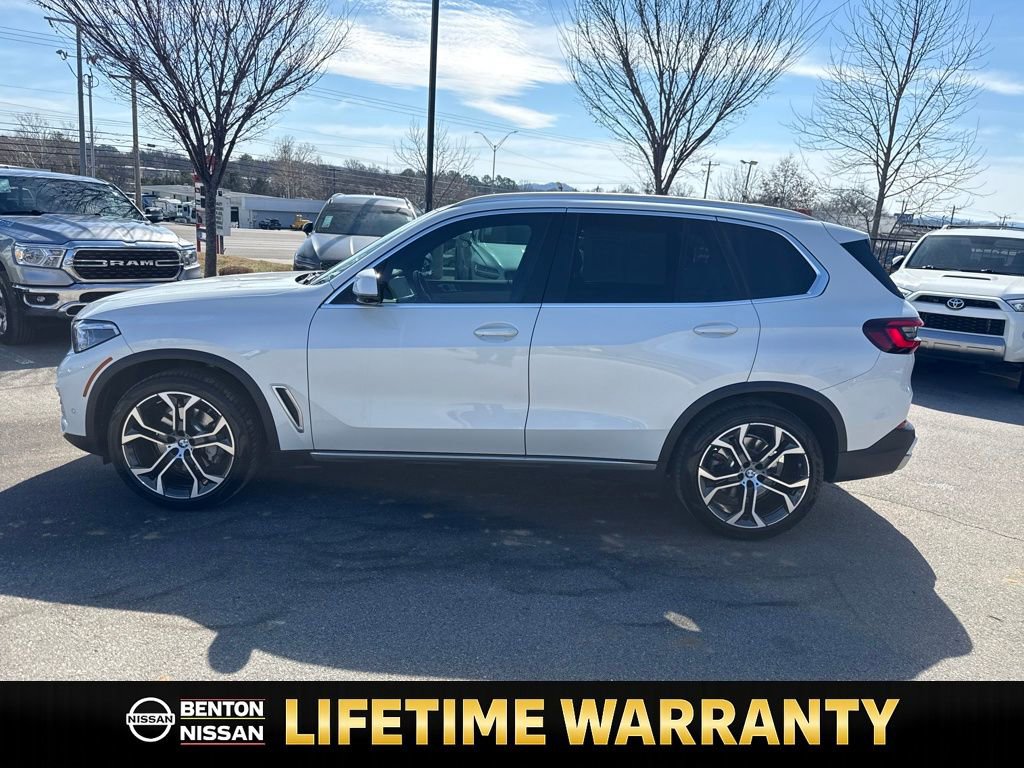Used 2022 BMW X5 sDrive40i w/ Executive Package image 5