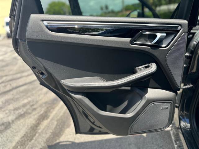 Used 2020 Porsche Macan S image 16