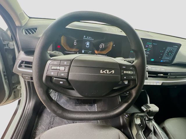 Certified 2025 Kia K4 FWD image 11