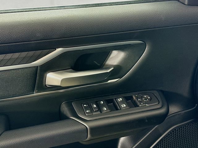 New 2026 RAM 1500 4x4 Crew Cab image 17