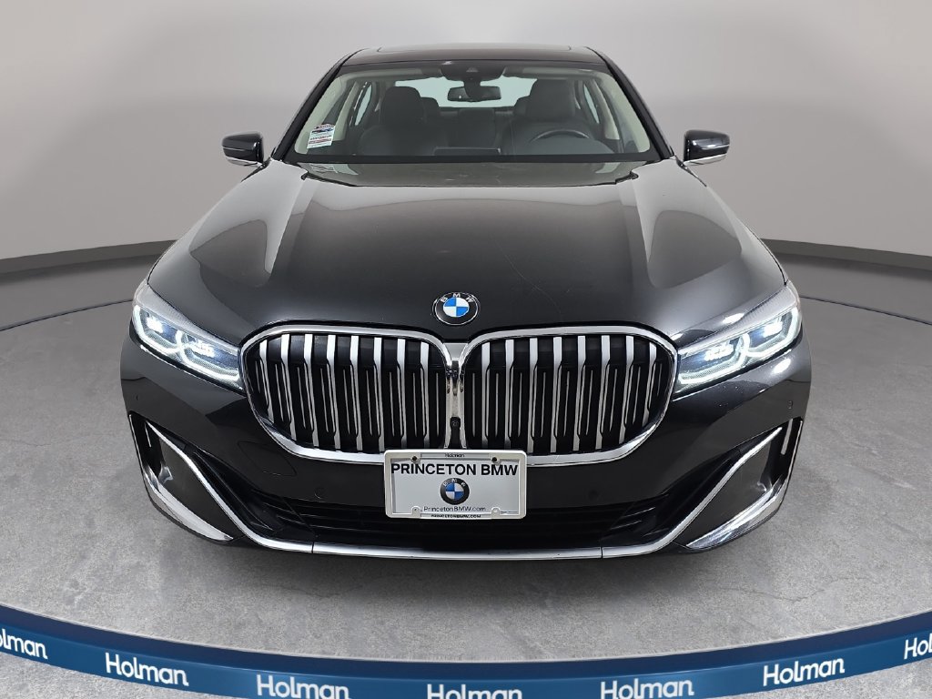 Used 2021 BMW 740i xDrive AWD/4WD image 3