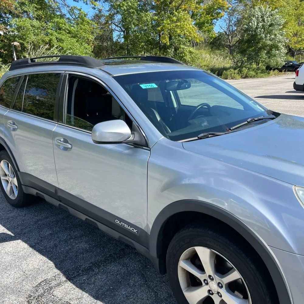 Used 2013 Subaru Outback 2.5i Limited AWD/4WD image 13