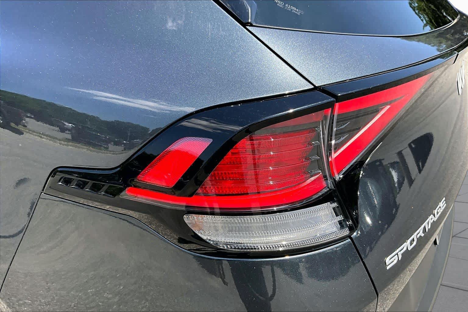 Used 2023 Kia Sportage X-Line w/ X-Line Premium Package AWD/4WD image 29