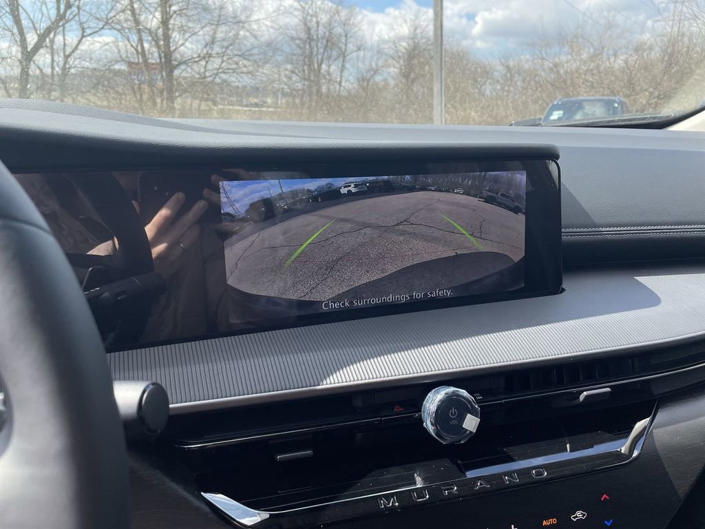 Certified 2025 Nissan Murano SV image 27