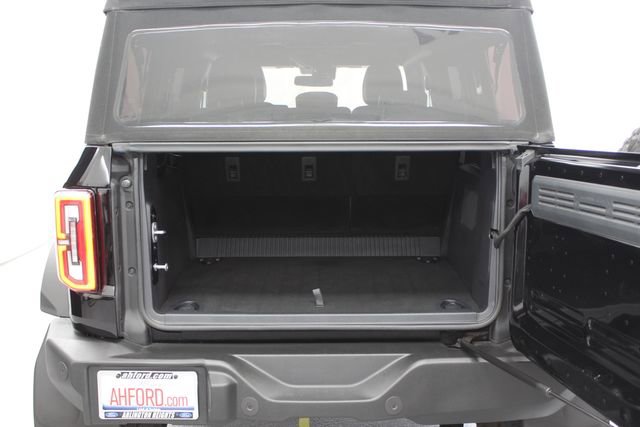 Used 2023 Ford Bronco Wildtrak image 12