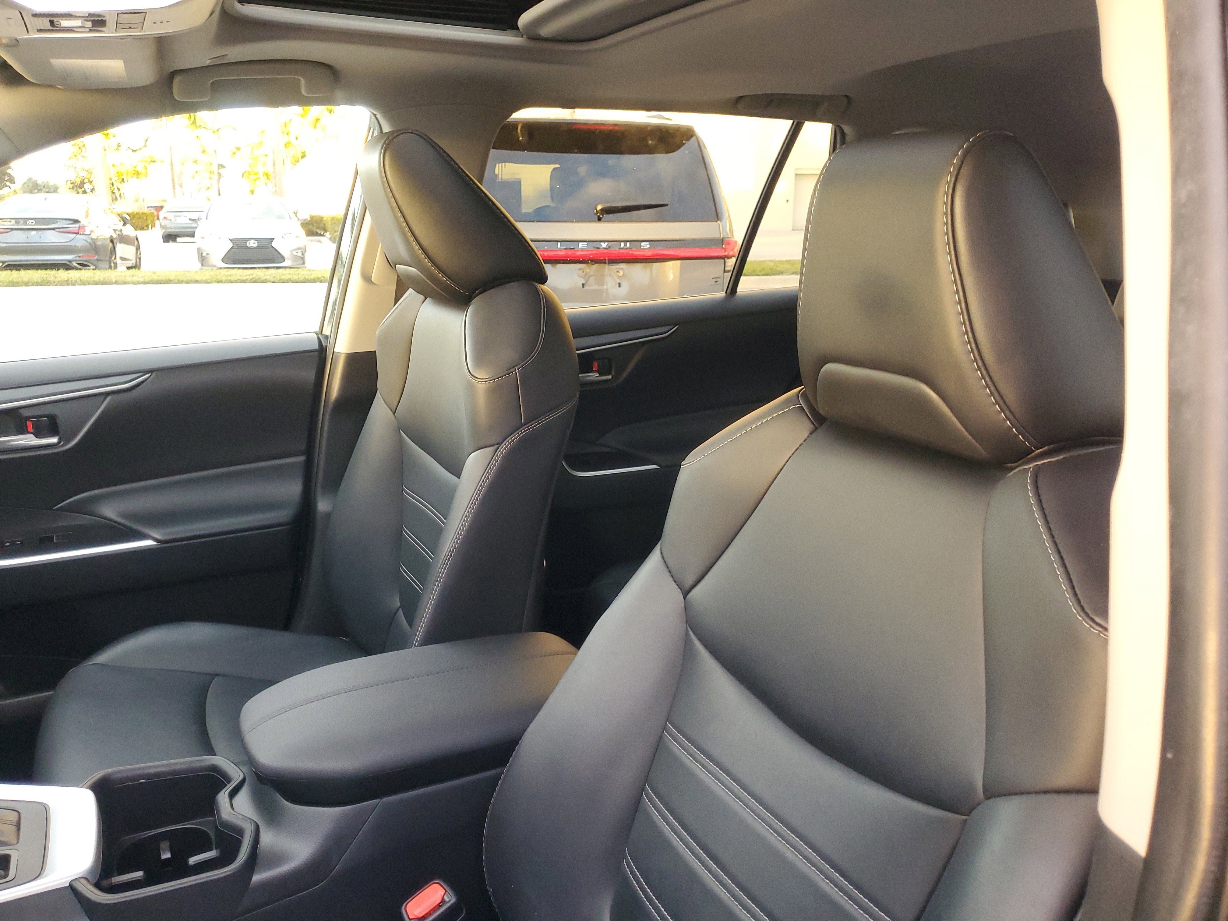 Used 2024 Toyota RAV4 XLE Premium image 18