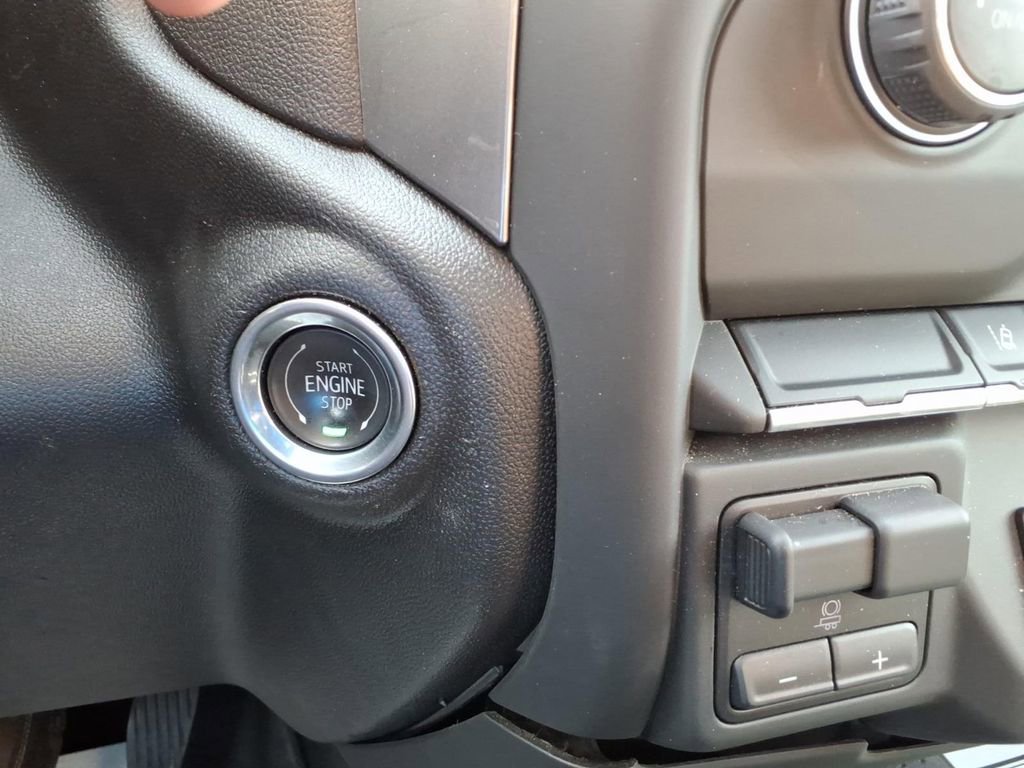 Used 2024 Chevrolet Silverado 2500 Custom w/ Custom Convenience Package image 23