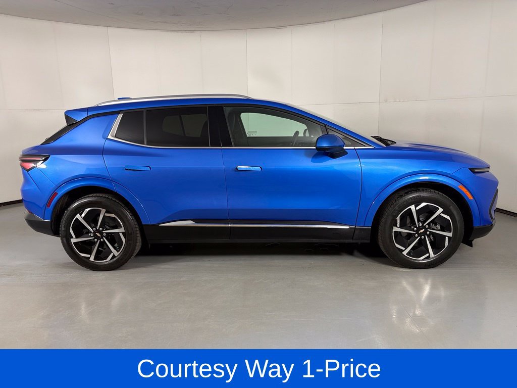 Used 2024 Chevrolet Equinox EV LT AWD/4WD image 12