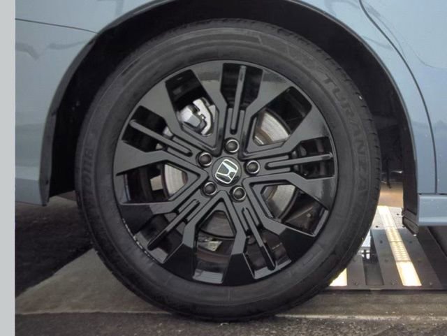 Used 2025 Honda Odyssey Sport-L image 20