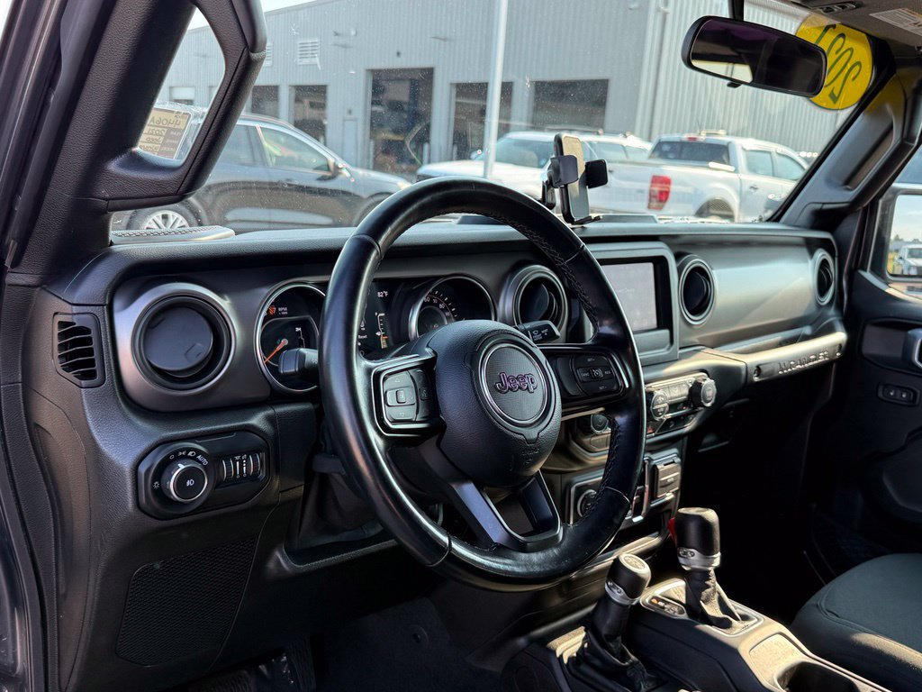 Used 2021 Jeep Wrangler Unlimited Sport AWD/4WD image 4
