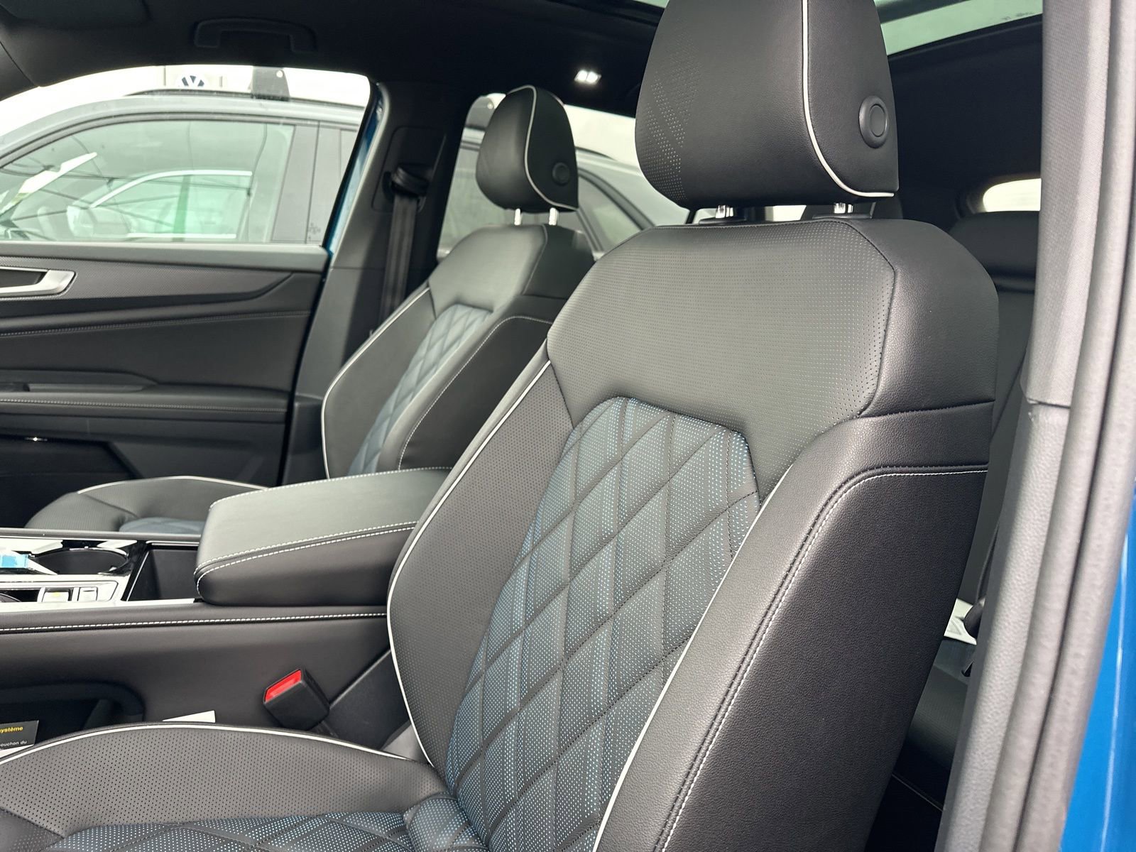 New 2026 Volkswagen Atlas Cross Sport SEL Premium R-Line image 10