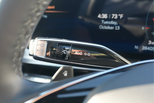 Used 2024 Cadillac Lyriq Luxury w/ LPO, Floor Liner Package AWD/4WD image 34