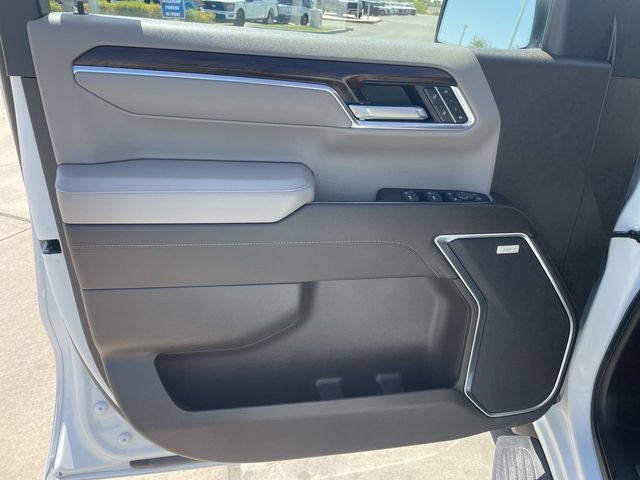 Used 2022 GMC Sierra 1500 SLT w/ SLT Premium Plus Package AWD/4WD image 22