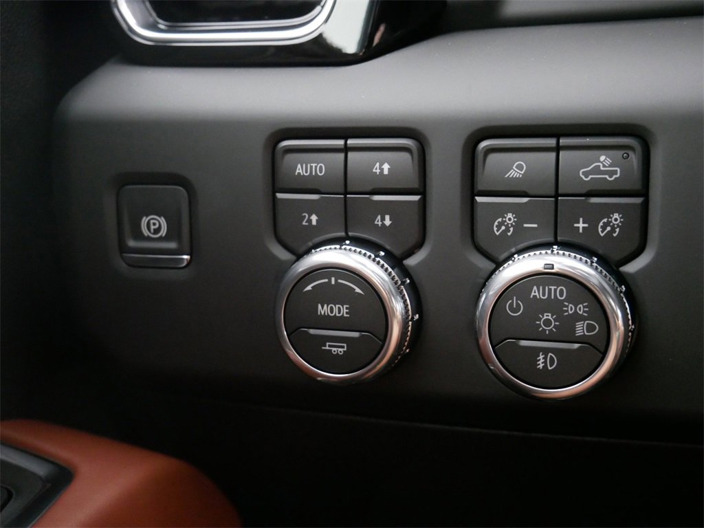 New 2026 GMC Sierra 3500 Denali Ultimate image 18