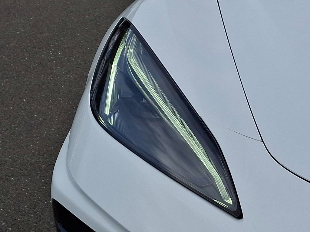 Used 2025 Chevrolet Corvette Stingray Premium Cpe w/ Z51 Performance Package image 9