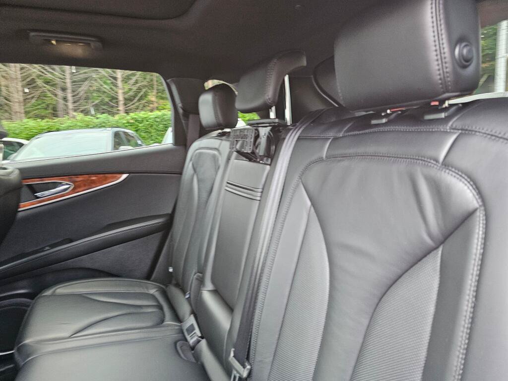 Used 2019 Lincoln Nautilus Select AWD/4WD image 21