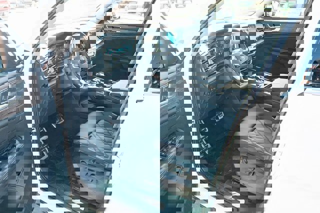 New 2026 Volkswagen Atlas SEL Premium R-Line image 16