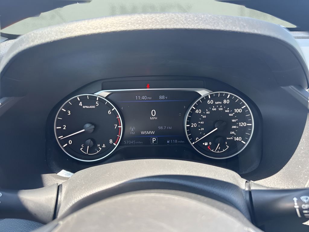Used 2024 Nissan Altima 2.5 SV FWD image 21