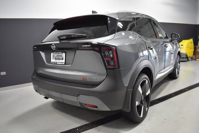 Certified 2025 Nissan Kicks SR image 8