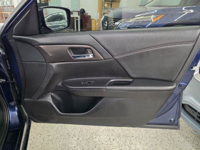 Used 2016 Honda Accord Sport image 34